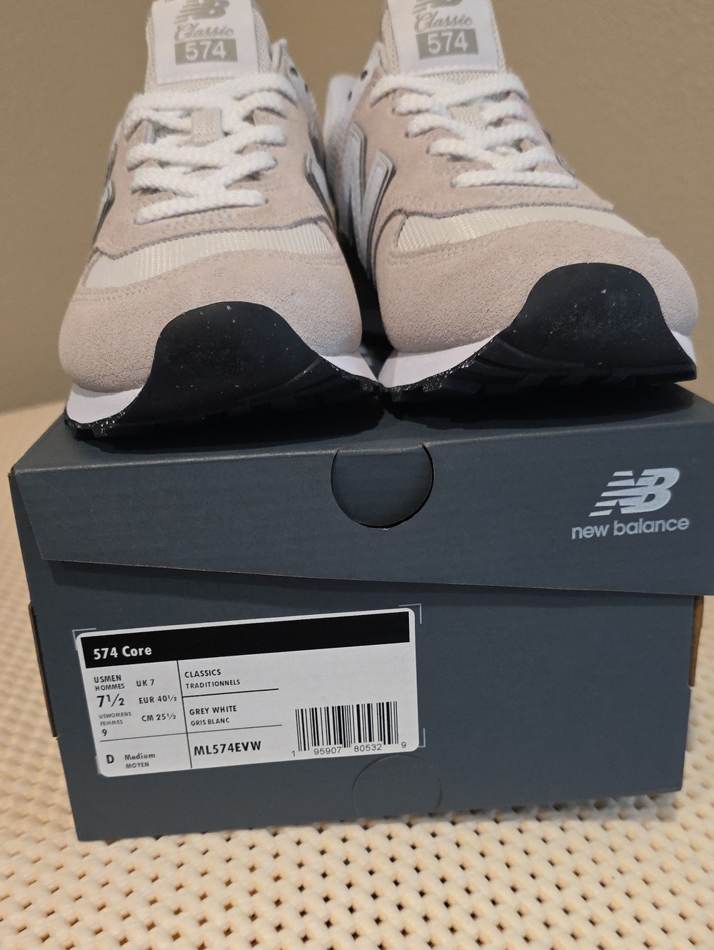New Balance 574 Core Sneakers - Grey White US 7.5 Womens